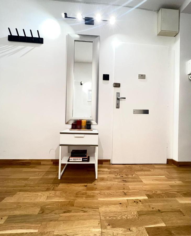 Spacious Apartment With Terrace Bécs Kültér fotó
